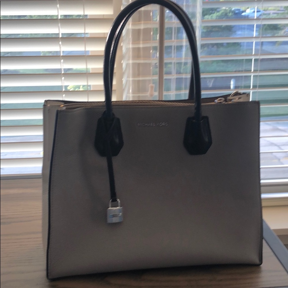 Michael Kors Medium Mercer Leather Satchel